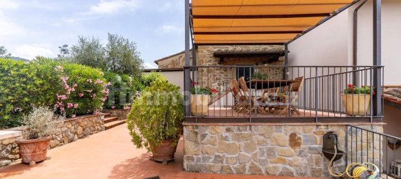 4 bedrooms House in Vinci, Italy No. 159890 17