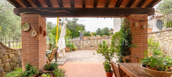 4 bedrooms House in Vinci, Italy No. 159890 28