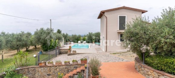 4 bedrooms House in Vinci, Italy No. 159890 21