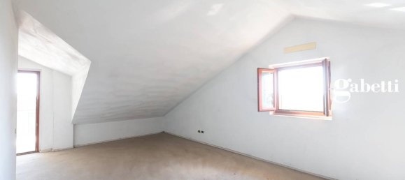 4 rooms Villa in Sulbiate, Italy No. 38353 21