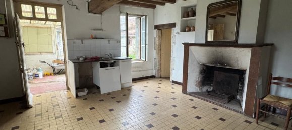 Дом с 3 спальнями в Клери-Сент-Андре, Франция № 221778 3