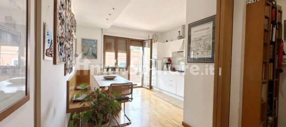 3 Schlafzimmer Wohnung in Rome, Italy, Nr. 318389 5
