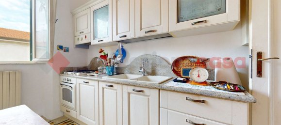 5 rooms Apartment in Viareggio, Italy No. 234547 4