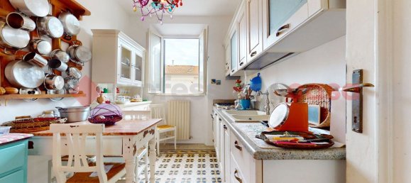 5 rooms Apartment in Viareggio, Italy No. 234547 2