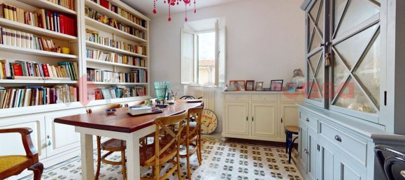 5 rooms Apartment in Viareggio, Italy No. 234547 10