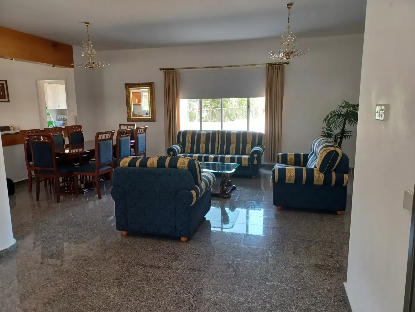 Вилла с 3 спальнями в Агиос Афанасиос, Кипр № 806