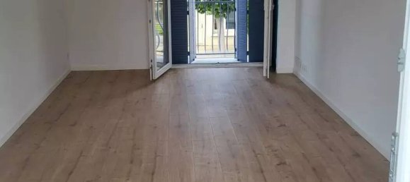 1 bedroom Apartment in Jonquieres, France No. 326505 5