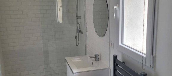 1 bedroom Apartment in Jonquieres, France No. 326505 4