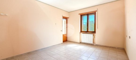 3 Schlafzimmer Wohnung in Scoppito, Italy, Nr. 329155 30