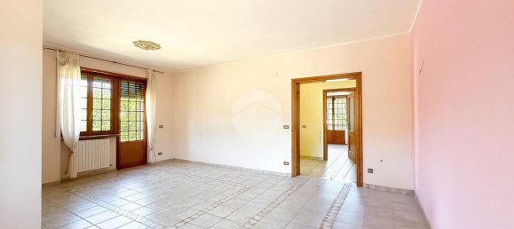 3 Schlafzimmer Wohnung in Scoppito, Italy, Nr. 329155 18