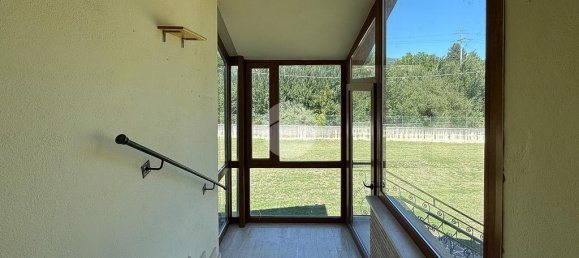 3 Schlafzimmer Wohnung in Scoppito, Italy, Nr. 329155 10