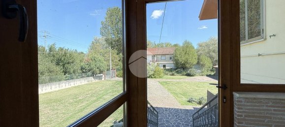 3 Schlafzimmer Wohnung in Scoppito, Italy, Nr. 329155 12