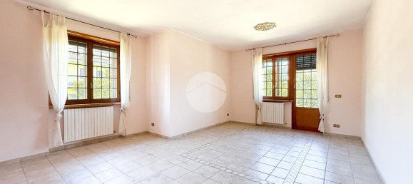 3 Schlafzimmer Wohnung in Scoppito, Italy, Nr. 329155 16