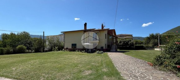 3 Schlafzimmer Wohnung in Scoppito, Italy, Nr. 329155 3