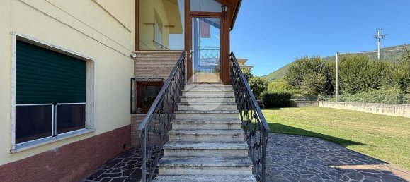 3 Schlafzimmer Wohnung in Scoppito, Italy, Nr. 329155 9
