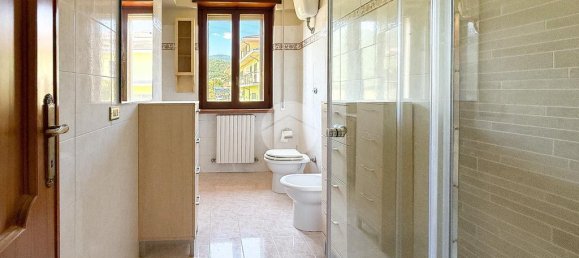 3 Schlafzimmer Wohnung in Scoppito, Italy, Nr. 329155 33