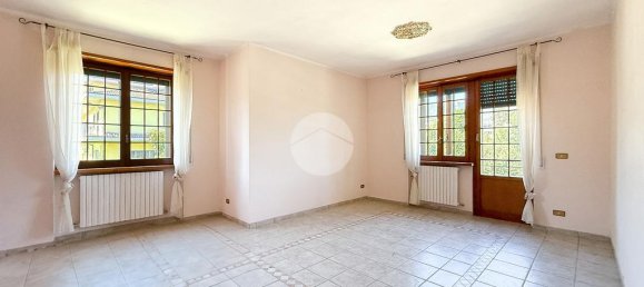 3 Schlafzimmer Wohnung in Scoppito, Italy, Nr. 329155 15