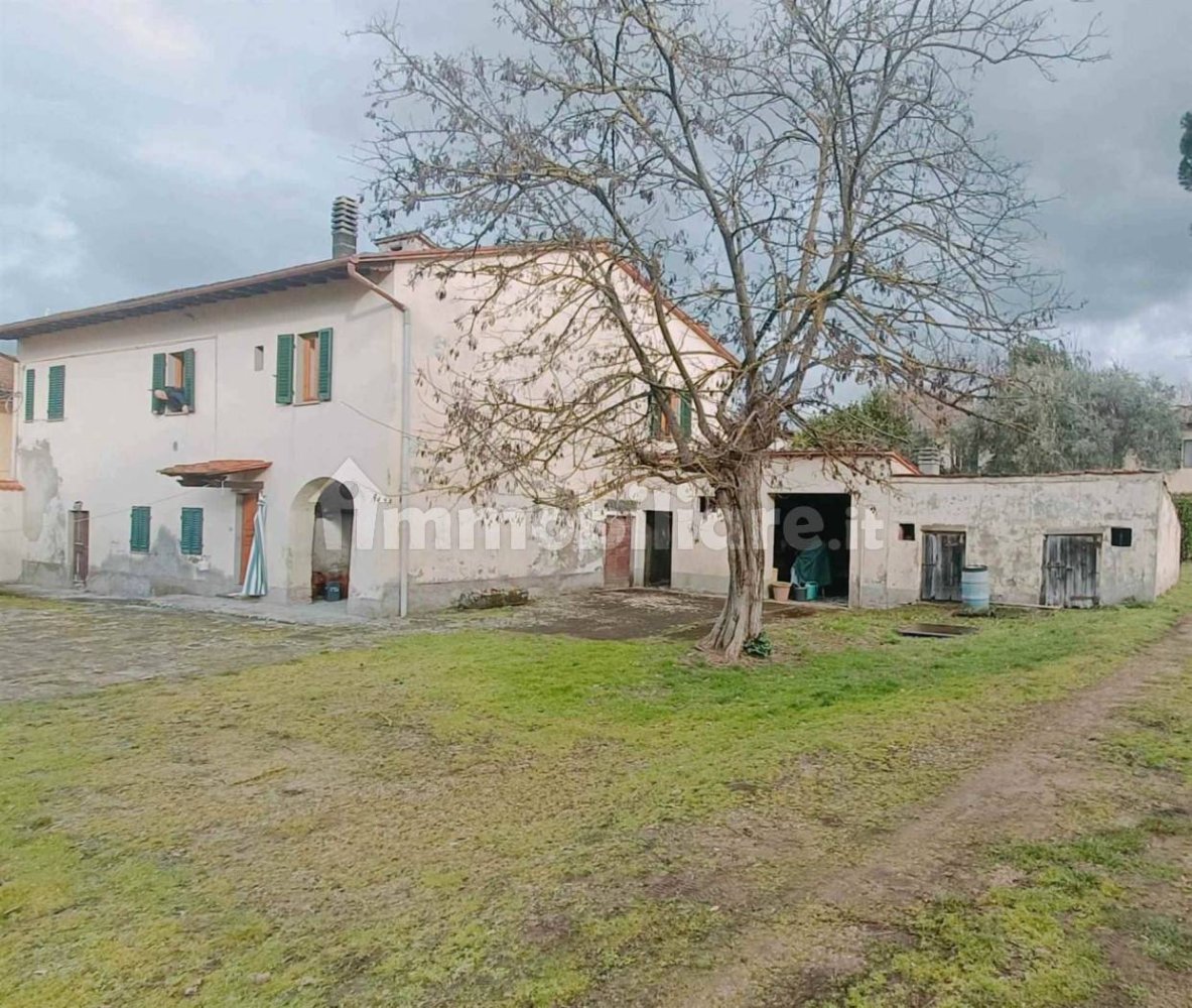 5 rooms House in Borgo San Lorenzo, Italy No. 222441