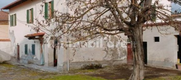 5 rooms House in Borgo San Lorenzo, Italy No. 222441 4