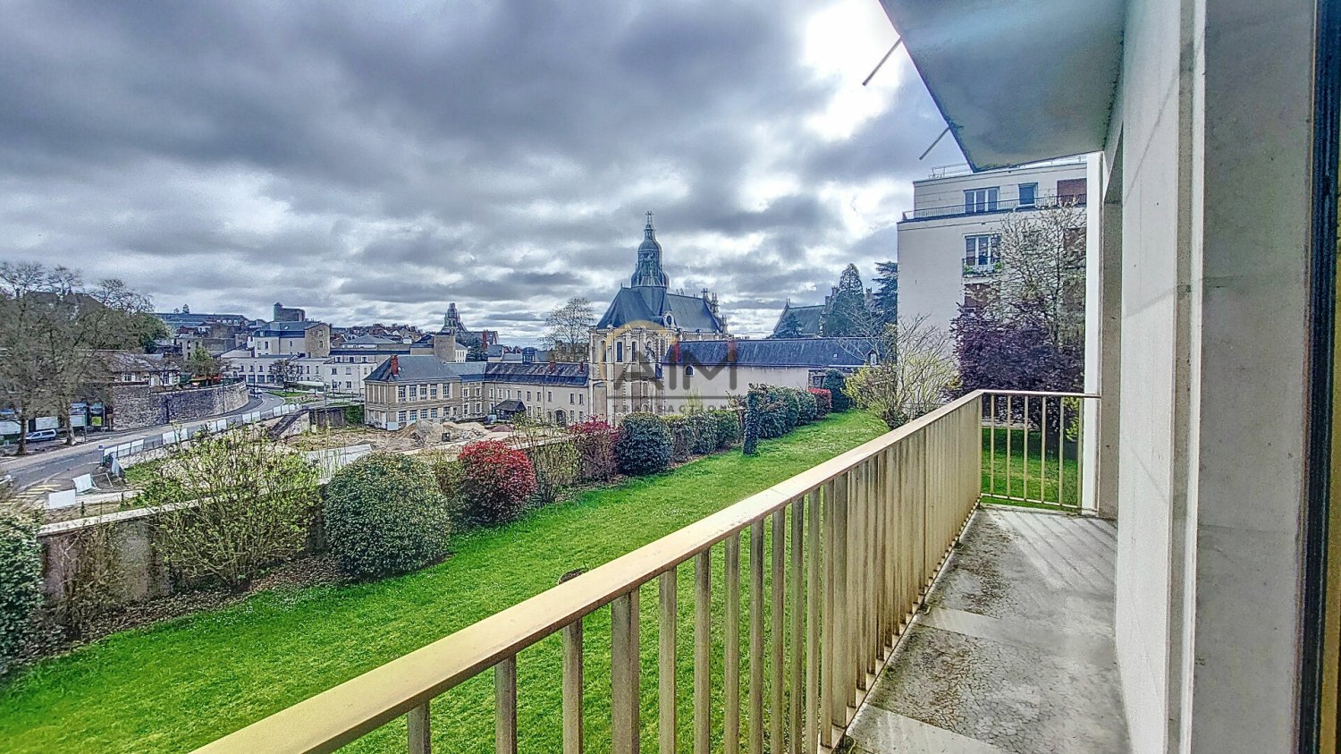 2 bedrooms Apartment in Blois, France No. 76251