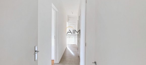 2 bedrooms Apartment in Blois, France No. 76251 8