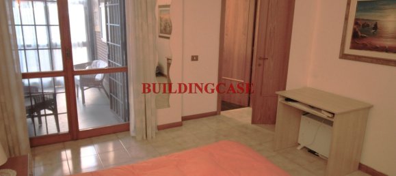 3 rooms Apartment in Rome, Italy No. 218745 20