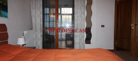3 rooms Apartment in Rome, Italy No. 218745 21