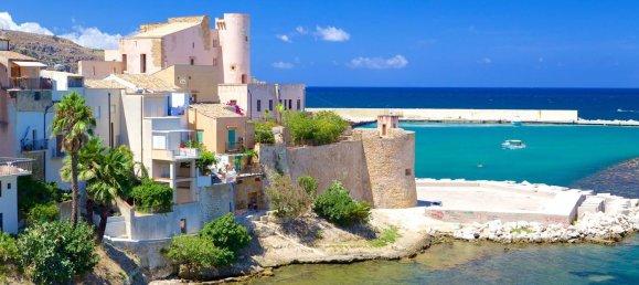 Villa de 4 habitaciónes en Castellammare del Golfo, Italy No. 258725 48