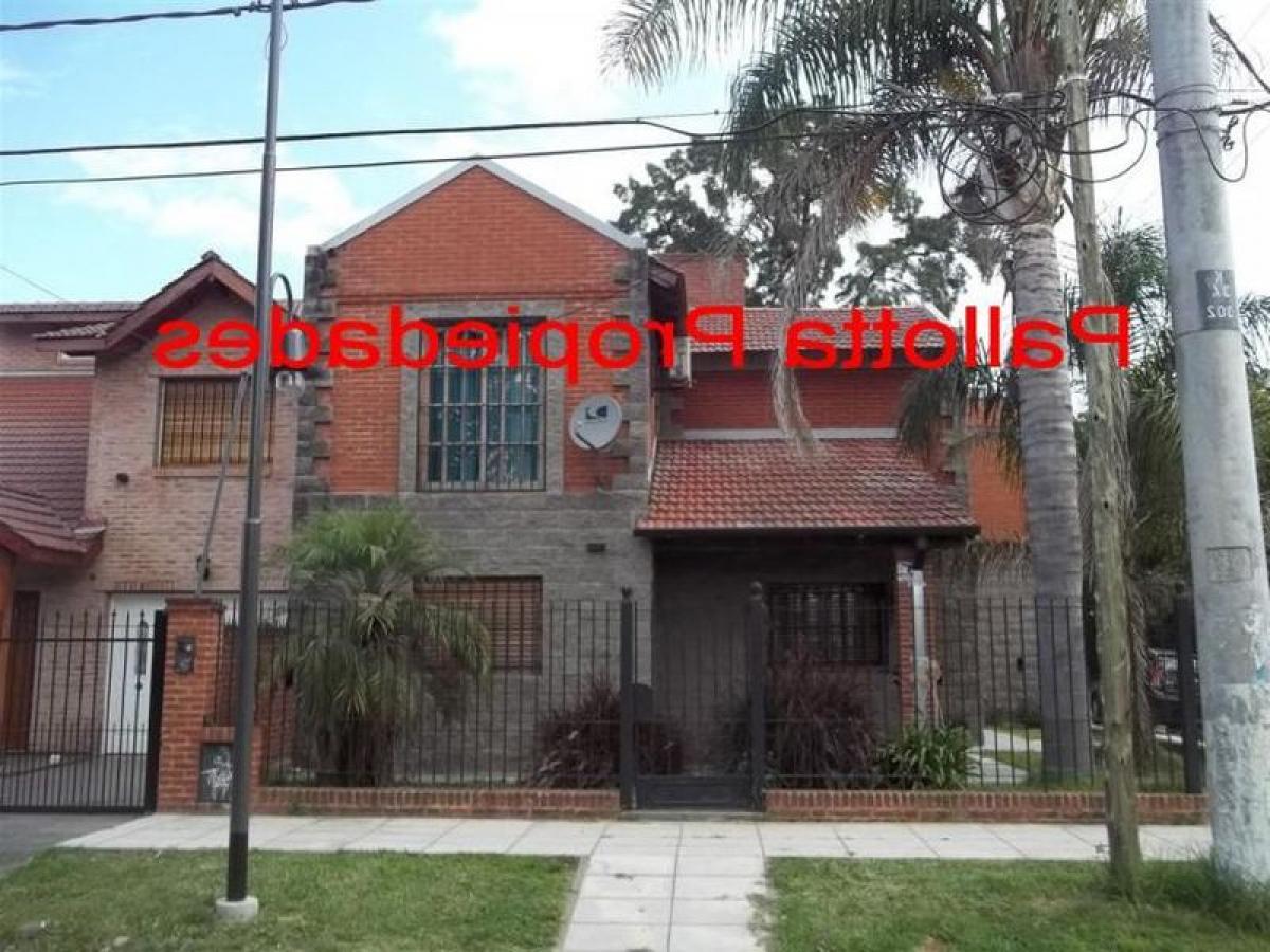 3 bedrooms House in Escobar, Argentina No. 75485