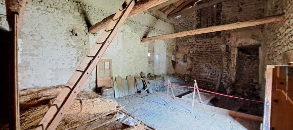 3 bedrooms House in Ambert, France No. 333147 22