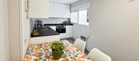 3 bedrooms Apartment in Madrid, Spain No. 137247 2