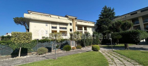 3 bedrooms Apartment in Caserta, Italy No. 294760 2
