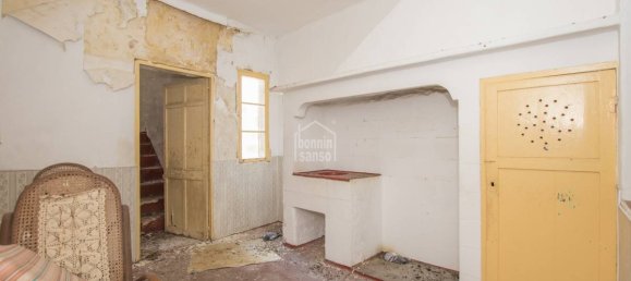 411m² Townhouse in Ciutadella De Menorca, Spain No. 684 4