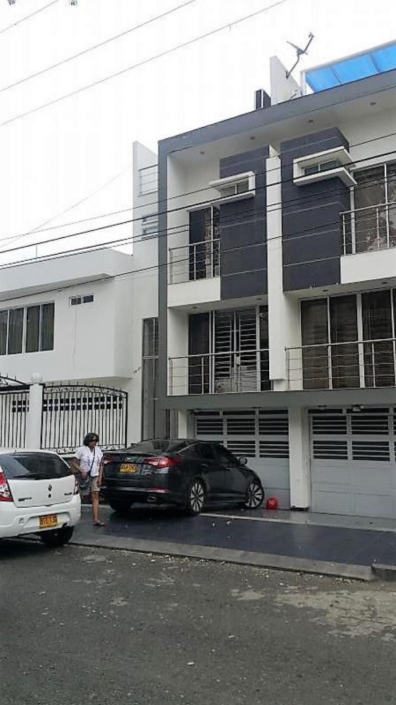 5 bedrooms House in Valle del Cauca, Colombia No. 9262