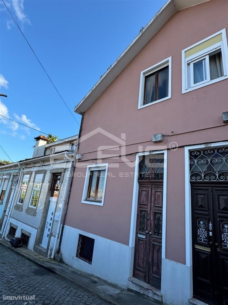 2 bedrooms House in Vila Nova de Gaia, Portugal No. 295969