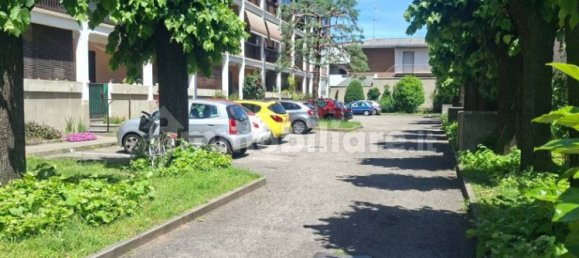 Apartamento de 1 dormitorio en Castellanza, Italy No. 302761 2