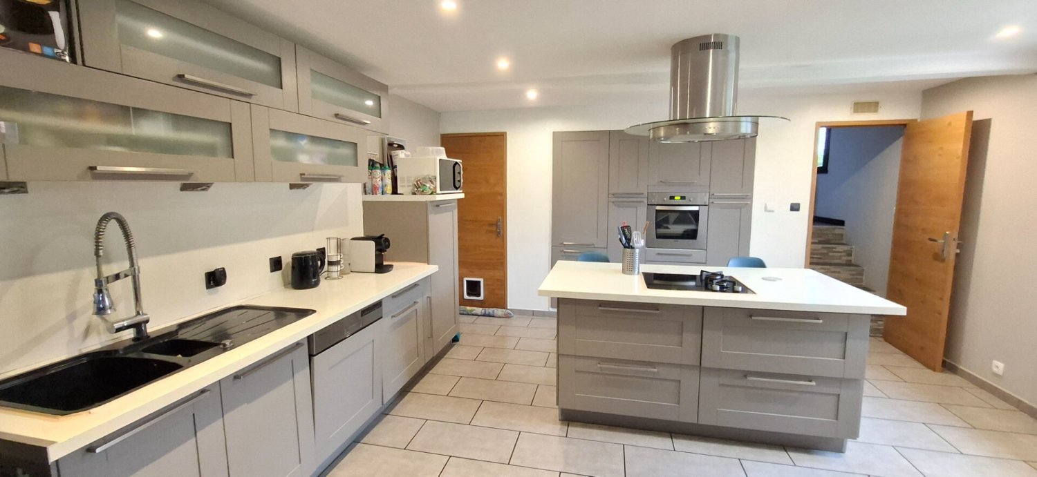 Casa de 4 dormitorios en Wardrecques, France No. 263410