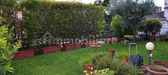 4 bedrooms Villa in Carate Urio, Italy No. 291175 6