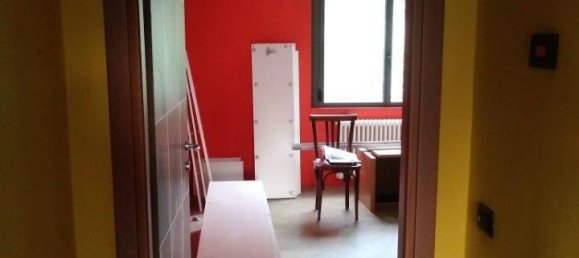 3 rooms Apartment in Albavilla, Italy No. 11656 2