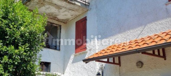 3 bedrooms House in Montecalvo Versiggia, Italy No. 109575 3