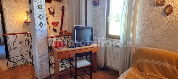 3 bedrooms House in Montecalvo Versiggia, Italy No. 109575 12