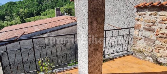 3 bedrooms House in Montecalvo Versiggia, Italy No. 109575 21