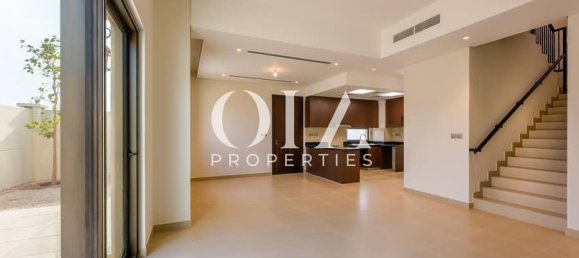 3 bedrooms Townhouse in Abu Dhabi, UAE No. 19212 5