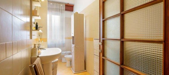 3 rooms Apartment in Bologna, Italy No. 15587 22