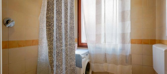 3 rooms Apartment in Bologna, Italy No. 15587 23