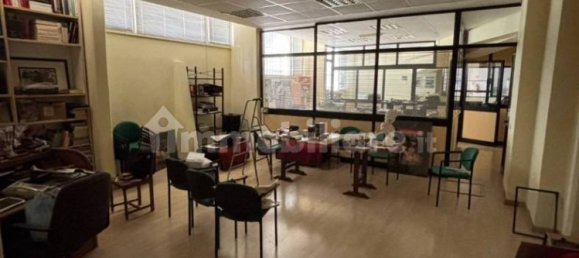 Entrepôt à Rome, Italy 450m² No. 319520 13