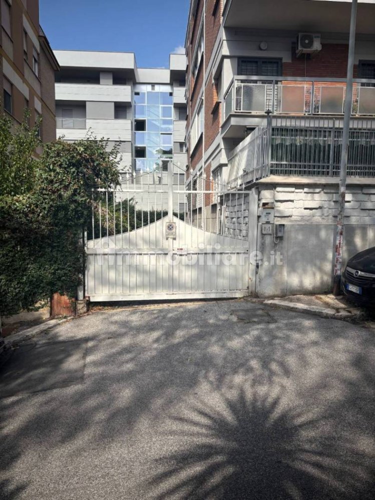 Entrepôt à Rome, Italy 450m² No. 319520