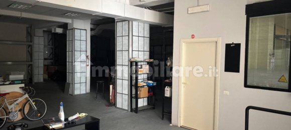 Entrepôt à Rome, Italy 450m² No. 319520 4