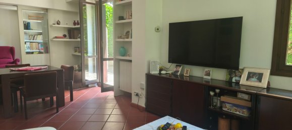 Duplex de 5 divisões em Busto Arsizio, Italy N.º 263494 9