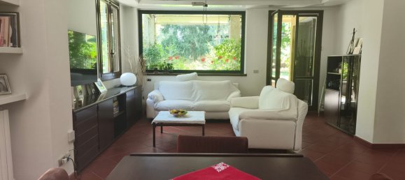 Duplex de 5 divisões em Busto Arsizio, Italy N.º 263494 7